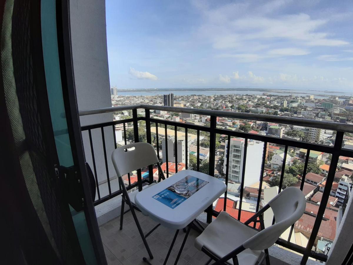 Cebu City Suites Ramos Tower By P&J Εξωτερικό φωτογραφία